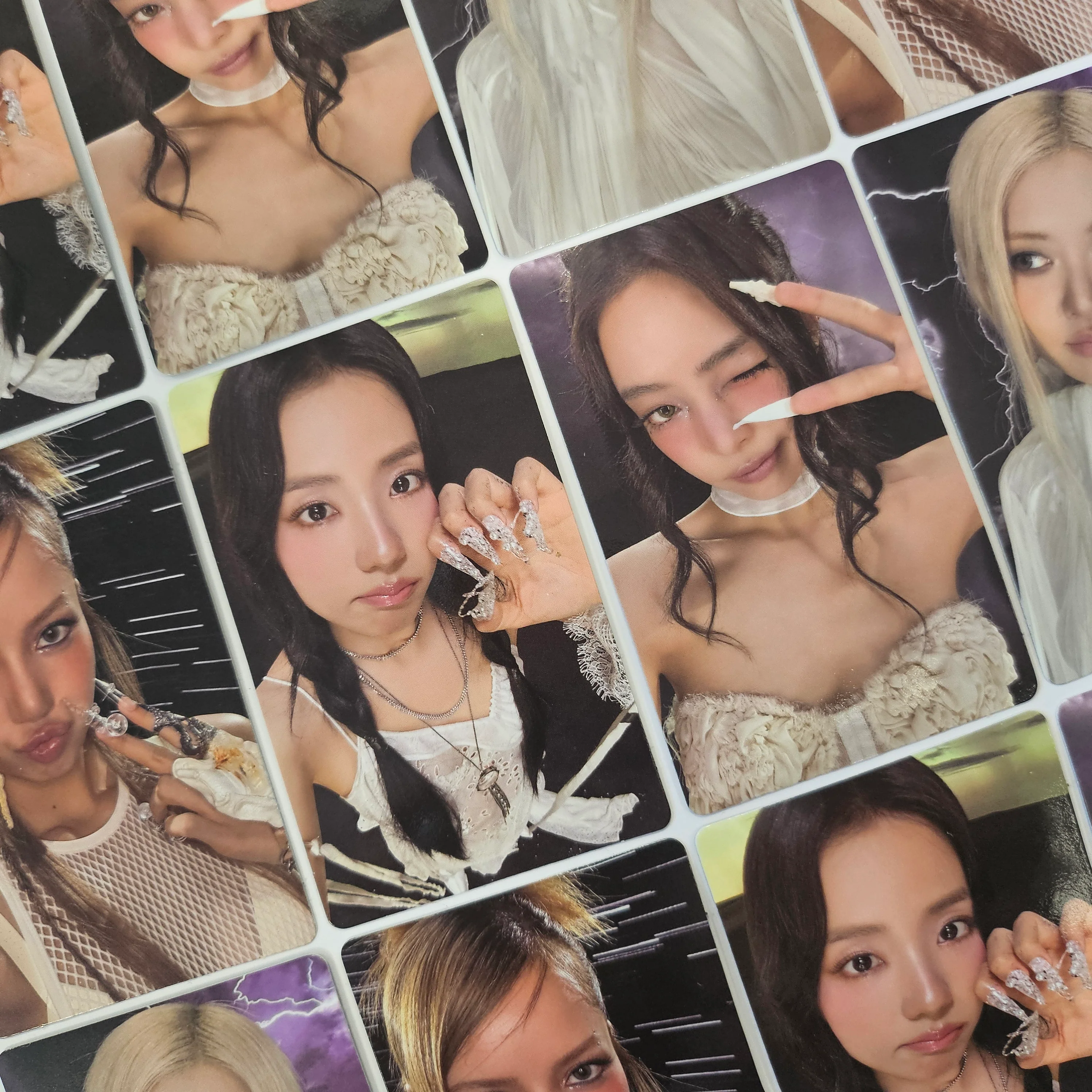 GIRL GROUP PHOTOCARDS